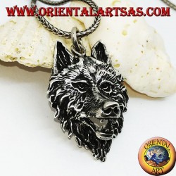 Colgante grande con cabeza de lobo plateado