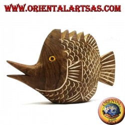 Hand painted trumpet fish sculpture in teak wood (natural, small)