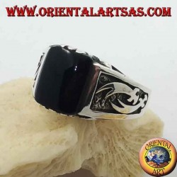 Silver ring with rectangular onyx and high relief Zulfiqar scimitars on the sides