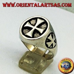 Smooth silver ring with Templar cross seal and cross on the sides
