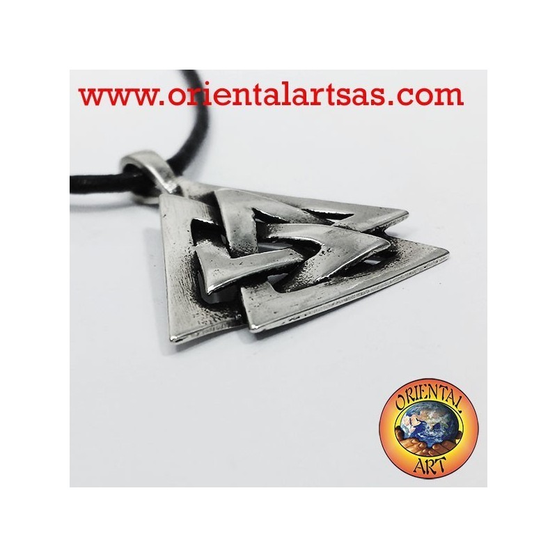 Le Pendentif Celtic Valknut ou d'un noeud de l'argent d'Odin
