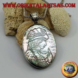 Ciondolo in argento cammeo su madreperla ovale grande (abalone)