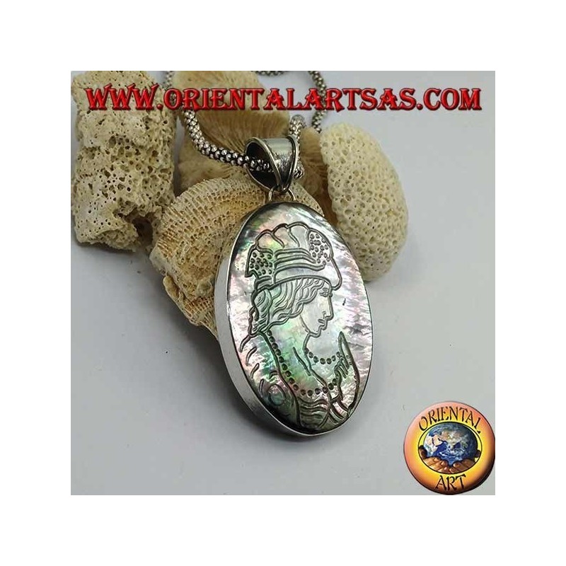 Ciondolo in argento cammeo su madreperla ovale grande (abalone)