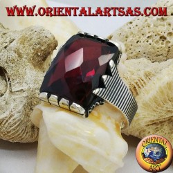 Silver ring with faceted rectangular garnet and paperclip frame