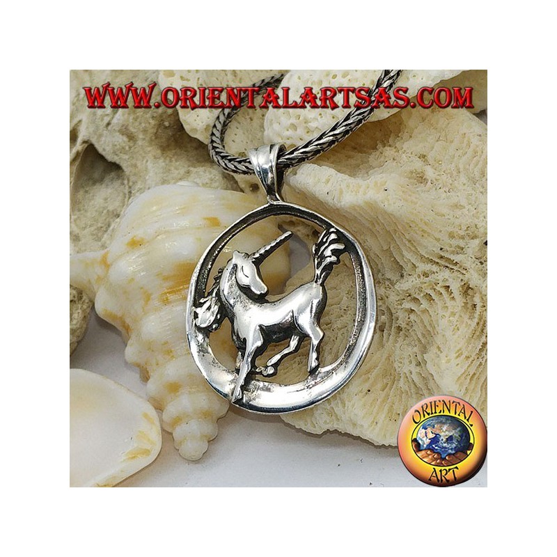 Colgante de plata unicornio en circulo