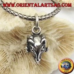Colgante de plata con cabeza de Aries perforada (pequeña)