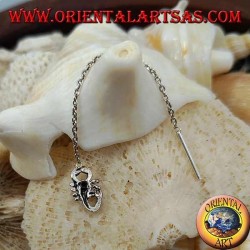 Pendientes de plata con escorpión de 6 cm.