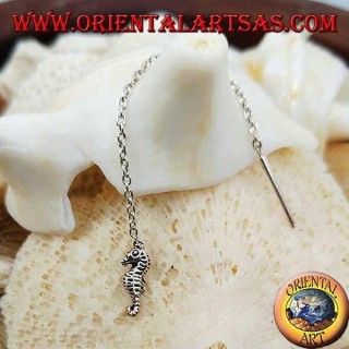 Pendientes de plata con caballito de mar de 6 cm.