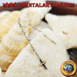 Pendientes de cadena de plata con cruz de 6 cm.