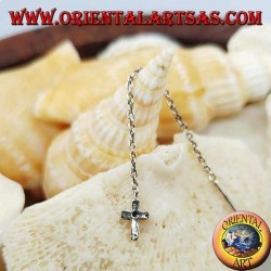 Pendientes de cadena de plata con cruz de 6 cm.