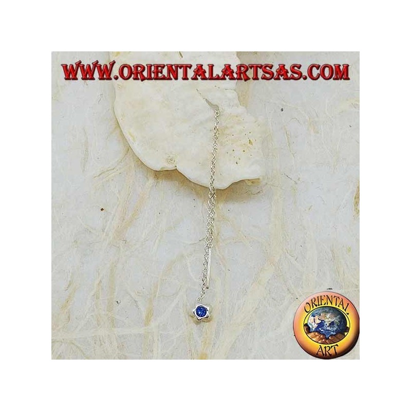 Orecchini in argento a catenina stella bombata con strass blu da 9 cm
