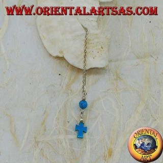 Pendientes de cadena de plata con cruz y bola turquesa de 8 cm.