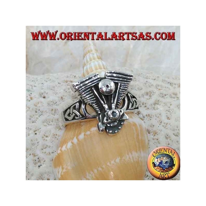 Silberring, Harley Davidson V Motor mit keltischem Knoten an den Seiten