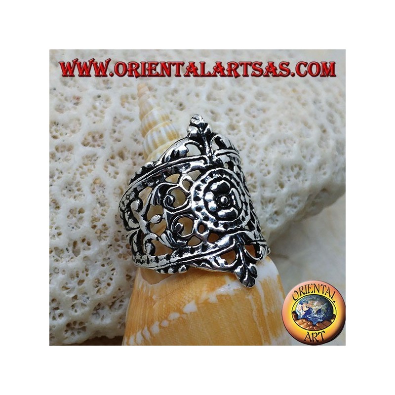 Silver ring with openwork floral decorations in Liberty style