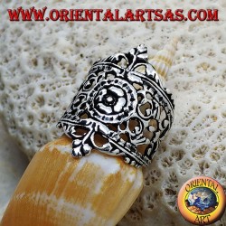 Silver ring with openwork floral decorations in Liberty style