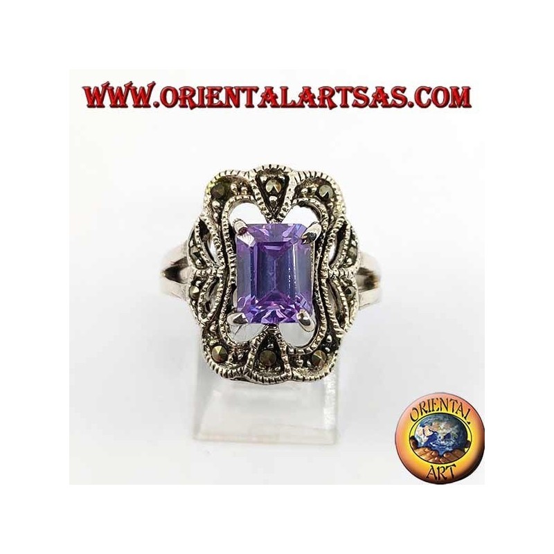 Bague en argent biseauté avec améthyste rectangulaire sertie de marcassite