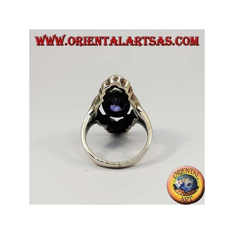 Anillo de plata romboidal con amatista ovalada natural rodeada de marcasita