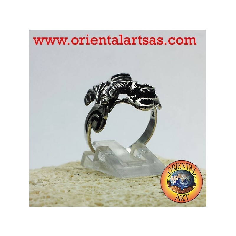 Anillo del dragón con las alas de plata (Basilisk)