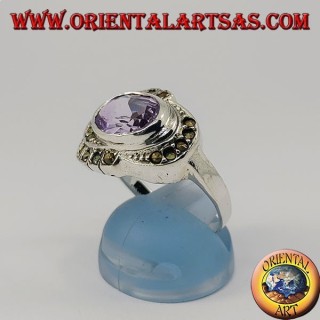 Natürlicher ovaler horizontaler Amethyst-Silberring, umgeben von Markasit