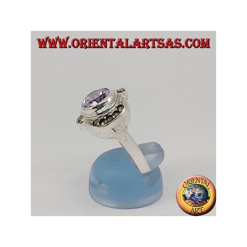 Anello in argento ametista ovale naturale orizzontale contornata da marcassite