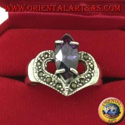 Silberner Herzring mit natürlichem Shuttle-Amethyst und Markasit