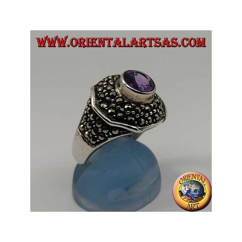 Bague octogonale en argent avec améthyste naturelle ronde parsemée de marcassite