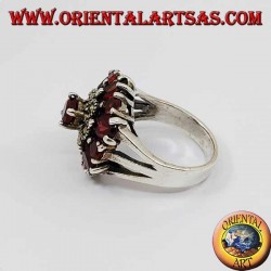 Anillo doble flor de plata de marcasita y granate con granate redondo en relieve