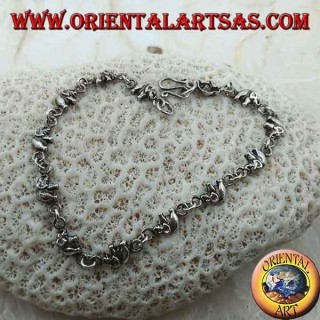 Silberarmband mit 13 Elefanten hintereinander (mittel)
