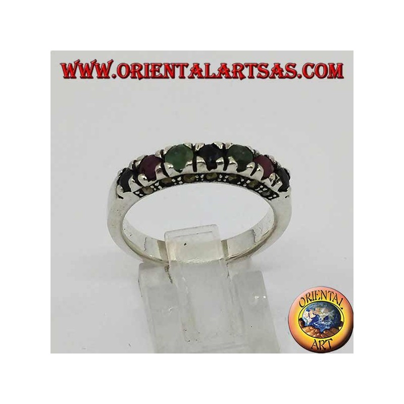 Band Silberring mit einer Reihe von Rubinen, Smaragden und runden Saphiren und Markasit