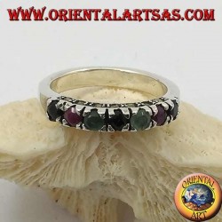 Band Silberring mit einer Reihe von Rubinen, Smaragden und runden Saphiren und Markasit