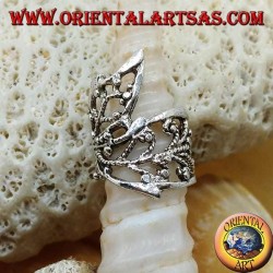 Pendiente de plata con oreja, hojas enrolladas