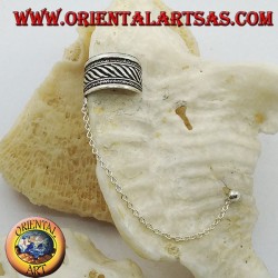 Boucle d'oreille en argent avec chaîne, bande avec rayures en haut relief