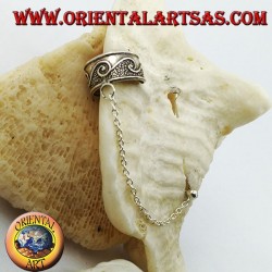 Aretes de plata con cadena, diseños ondulados en alto relieve