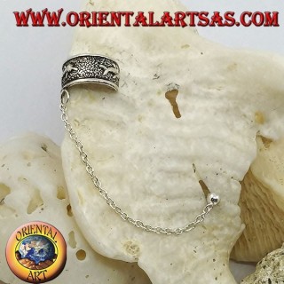 Orecchino Ear Cuff in argento con catenella, delfini in altorilievo