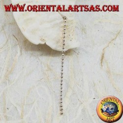 Pendientes de mariposa de plata con una cadena de bolas de 5 cm.