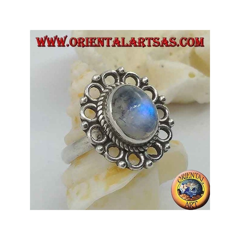 Anello d'argento con pietra di luna arcobaleno ovale e bordo di cerchietti (16)