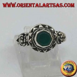 Silver ring with octagonal green agate surrounded by triangles and rose on the sides