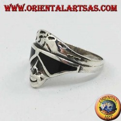 Anillo de plata con forma de cara de motociclista con gafas de sol con lentes de ónice