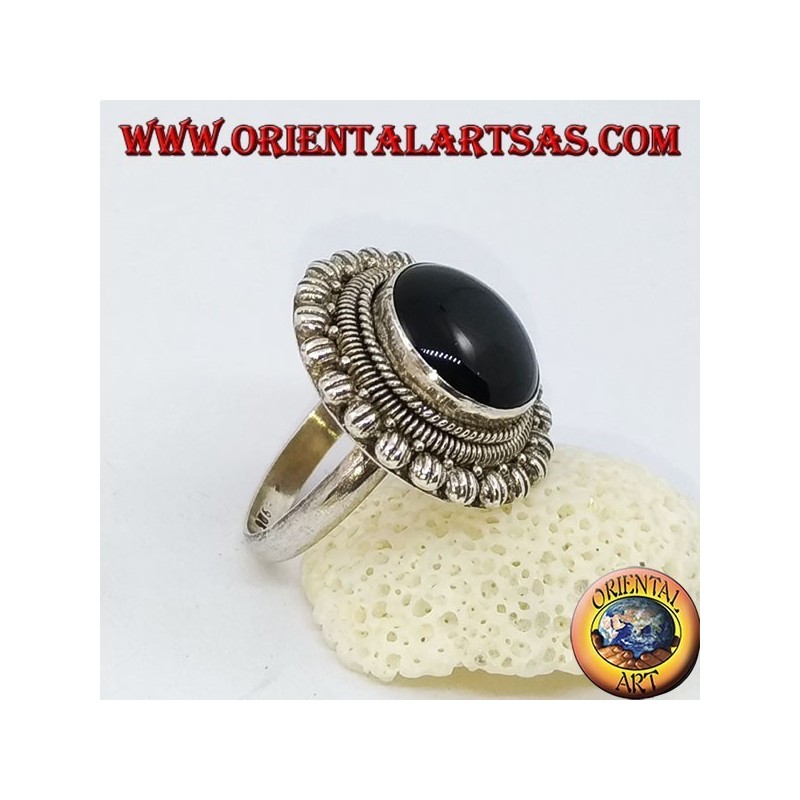 Large daisy silver ring with round cabochon onyx