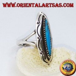 Bague allongée ovale en argent avec décor navette turquoise et gravé
