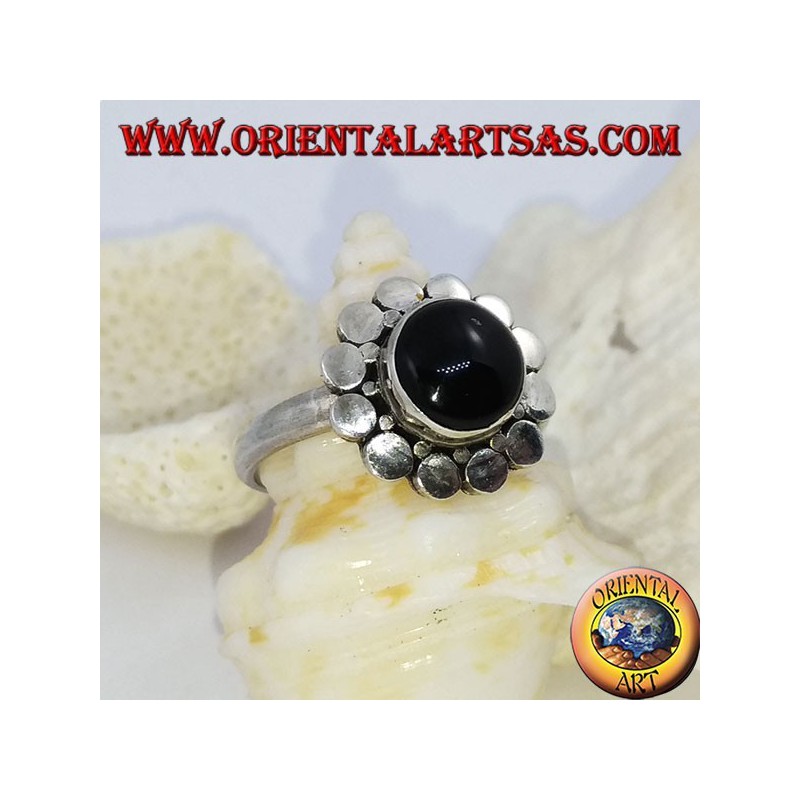 Silver daisy plate ring with cabochon round onyx