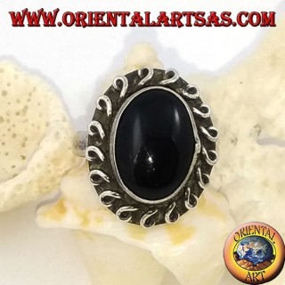 Bague fleur en argent avec cabochon ovale onyx et ligne roulée