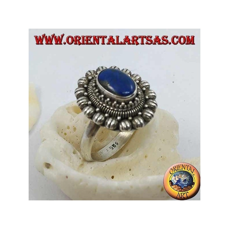 Silberner Blumenring mit ovalem Cabochon Lapislazuli