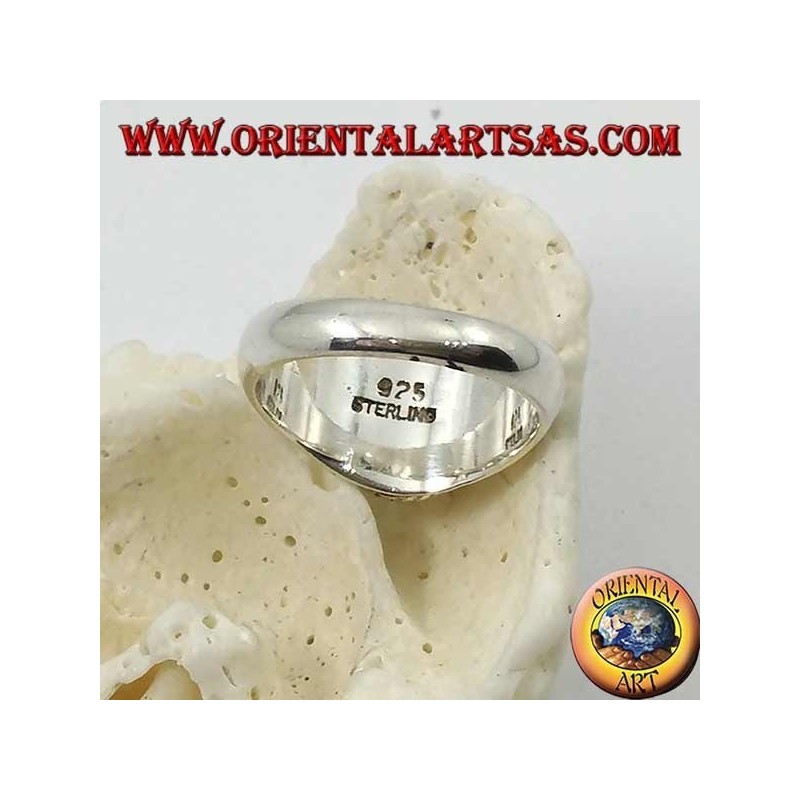 Bague en argent avec un cabochon ovale turquoise entouré d'une tresse