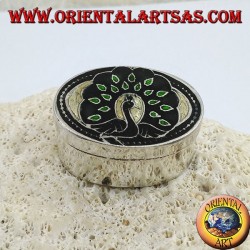 Boîte ellipsoïde en argent ciselée et émaillée au feu avec paon (vert)