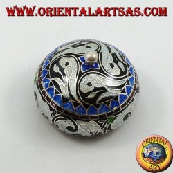 Caja de plata con pomo cincelado y esmaltado al fuego con elefantes y decoraciones sinuosas (blanco)