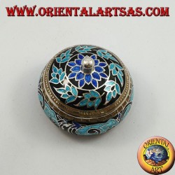 Silver box with chiseled and fire-enameled knob with elephants and floral decorations (blue)