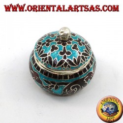 Silver box with chiseled and fire-enameled knob with chained elephants and decorations (blue)