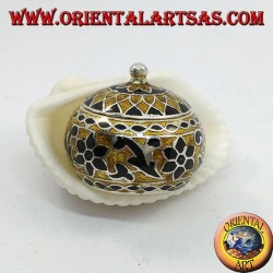 Silver box with chiseled and fire enameled knob with floral decorations (black and golden)
