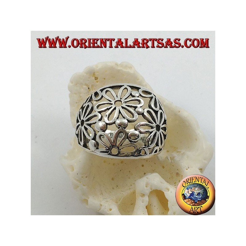 Silver ring with a rounded openwork band with sunflowers